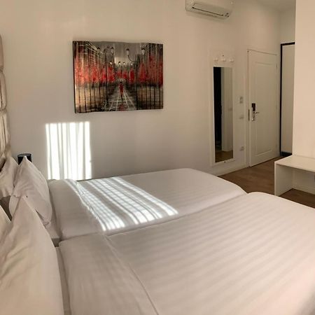 Ramel Hotel Tirana Esterno foto
