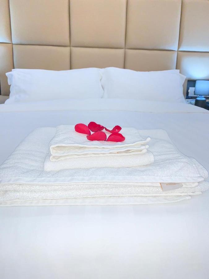Ramel Hotel Tirana Esterno foto