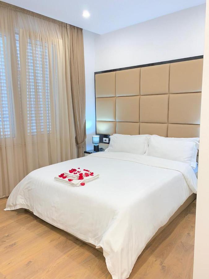 Ramel Hotel Tirana Esterno foto
